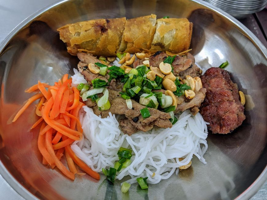 Kiều Bảo's bún thịt nướng